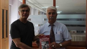 'Bir Akademisyenin Hayat Yolculuğu' kitabı tanıtıldı