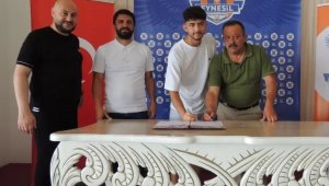 Alperen Elmas Eynesil Belediyespor'da