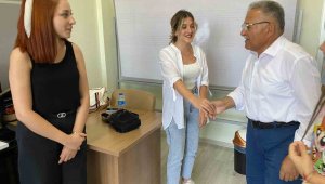 Başkan Büyükkılıç, KAYMEK Akademi ve Konservatuvarda Gençlerle Buluştu