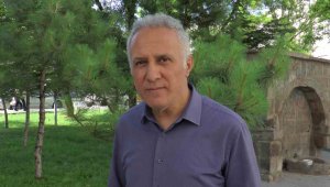 Kaldırımdaki ot yangınından belediyeler sorumlu