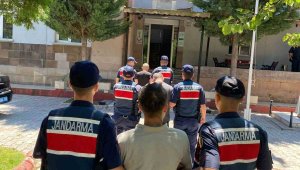 Kayseri'de bağ evinden hırsızlık yapan 2 şahıs tutuklandı