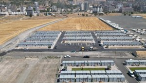 Melikgazi'nin yardım eli depremzedelerin gönüllerine uzanmaya devam ediyor