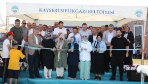 Mimarisiyle Kayseri'de tek olan Saçmacı Cami ibadete açıldı