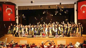 ERÜ Fen Fakültesi 2022-2023 Mezunlarını Verdi