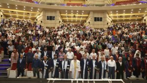 ERÜ İlahiyat Fakültesi 55. dönem mezunlarını verdi