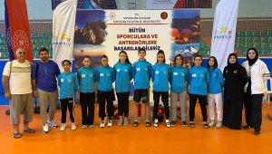 Karateciler Birincilikle Döndü