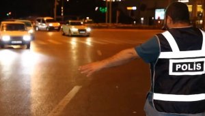 Kayseri'de 400 polis ile huzur uygulaması: 3 bin 420 kişi sorgulandı