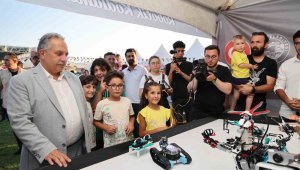 "Kayseri'de düzenlenmiş en geniş kapsamlı çocuk şenliği"