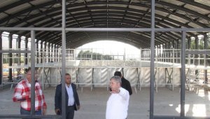 Başkan Altun Yarı Olimpik yüzme Havuzunda İncelemelerde Bulundu