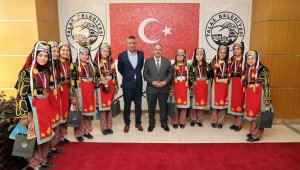 Başkan Yalçın: "Kültürümüzü gelecek nesillere taşıyorsunuz"