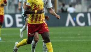 Carlos Mane ligdeki ilk golünü attı