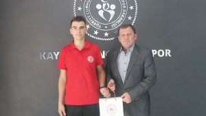 Kabakcı, başarılı sporcuyu ağırladı