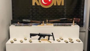 Kayseri'de ruhsatsız silah satıcılarına operasyon: 3 gözaltı