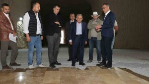 Başkan Büyükkılıç, Türkiye'nin en büyük kayadan oyma müzesinde incelemelerde bulundu