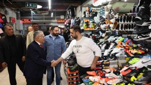 Başkan Büyükkılıç, Yeraltı Çarşısı'nda esnaf ve vatandaşlarla buluştu