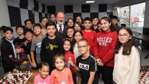 Başkan Çolakbayrakdar: "Evlatlarımızın fiziksel ve zihinsel gelişimine katkı sağlıyoruz"