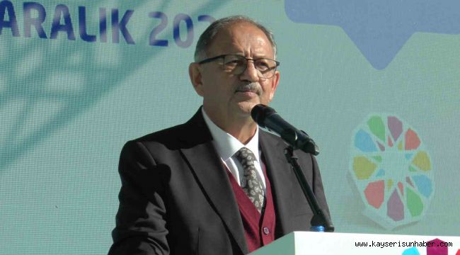 Bakan Özhaseki: "Burada 500'e yakın aktif fay hattı var ve her an her yede 4,5,6,7 şiddetinde deprem olabilir. Bir an önce konutlarımızı depreme dirençli yapmalıyız"