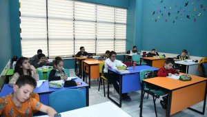 Büyükşehir'in Ödev Merkezi'ni minikler çok sevdi