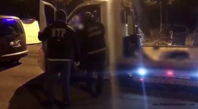 Çekici ile uyuşturucu taşıyan şahıs yakalandı