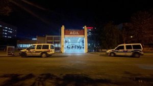 Kavgada bıçaklanan 2 kişi yaralandı