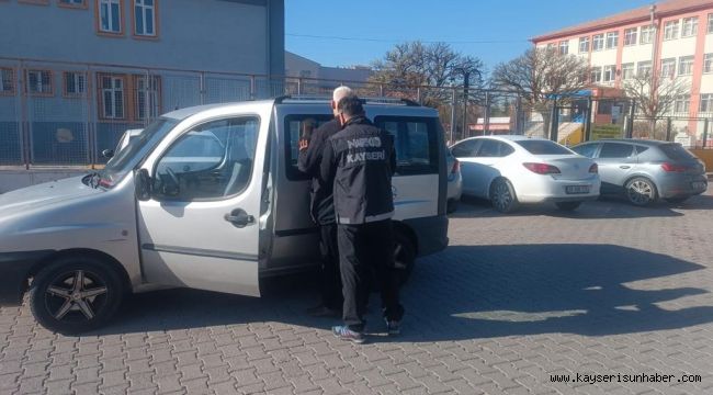 Kayseri'de Narkotik ekipleri denetimlerini sürdürüyor