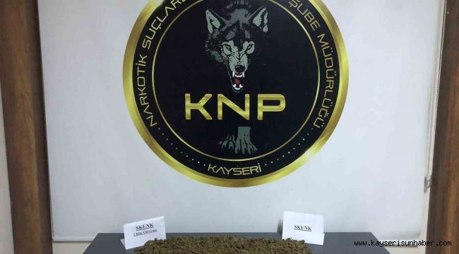 Kayseri'de stepneye zulalanmış 1,5 kilo uyuşturucu ele geçirildi