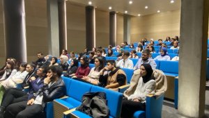 Psikoloji öğrencileri konferansta buluştu