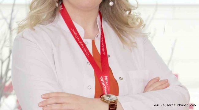 Yılbaşı sofrasında sağlıklı beslenmek için uyulması gereken altın kurallar