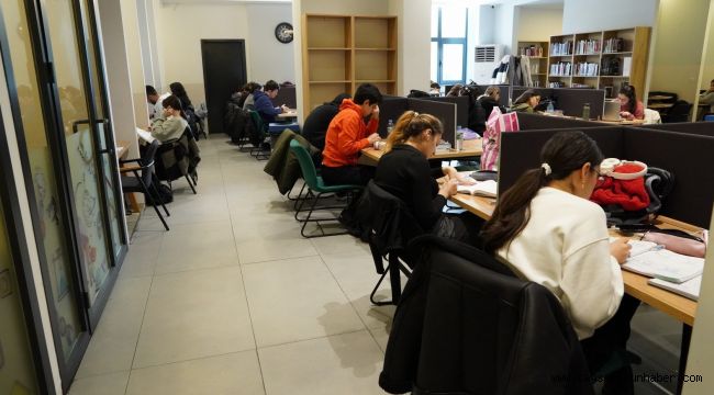 'Akıl Küpleri' yarıyıl tatilini fırsat bilen öğrencilerin akınına uğradı