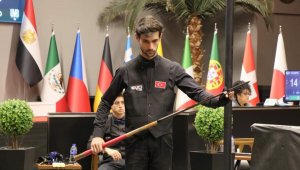 AGÜ öğrencisinden Türkiye Bilardo Şampiyonluğu
