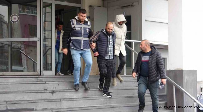 Aranan şahıslara eş zamanlı operasyon: 15 şahıs yakalandı