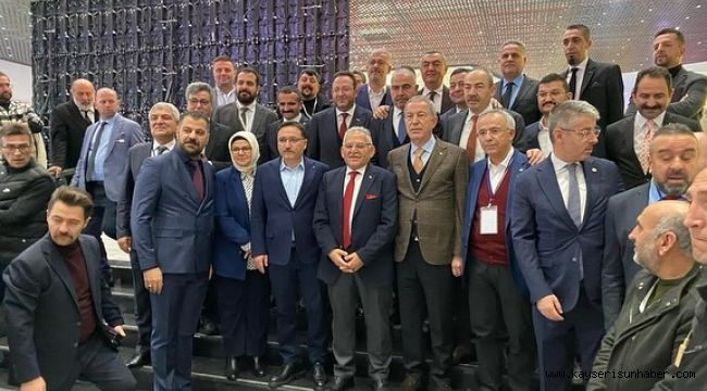 Başkan Büyükkılıç, Uluslararası İstanbul Mobilya Fuarı'nda Kayserili firmaların yanında