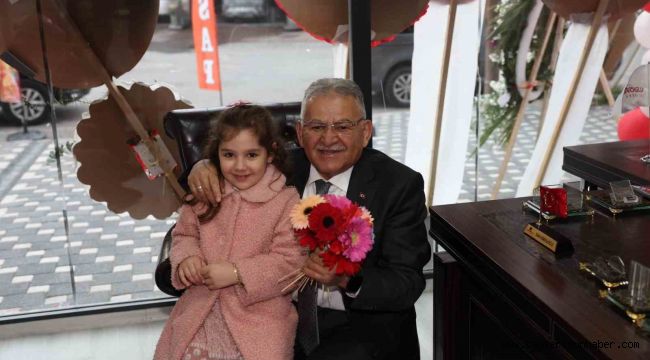 Başkan Büyükkılıç, Yeni Mahalle esnafı ile buluştu