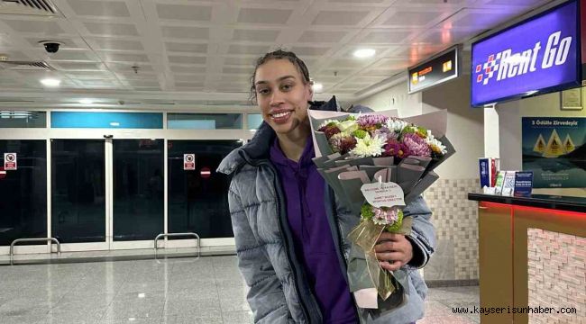 Dearica Marie Hamby, Kayseri'ye geldi