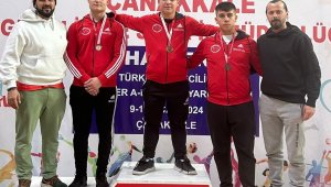 Kayserili halterciler 4 madalya ile döndü