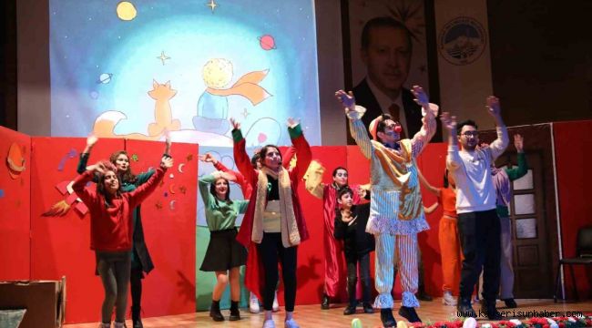 Melikgazi'den minik öğrencilere tiyatro oyunu