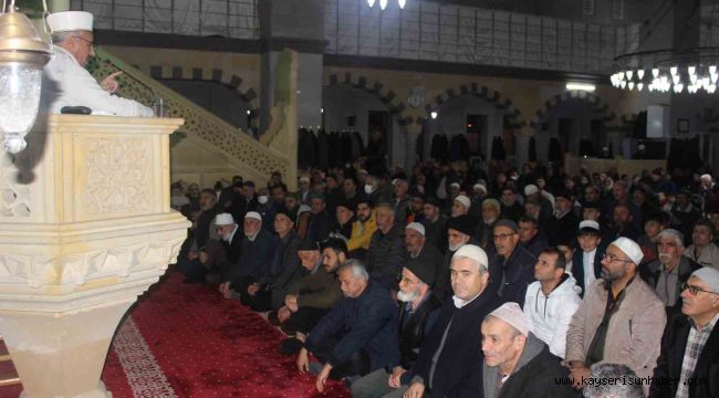 Regaib Kandili'nde vatandaşlar ibadete koştu