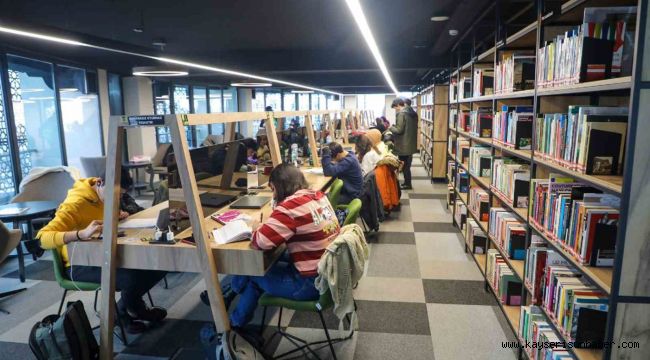 Talas'ın kütüphaneleri ara tatilin gözdesi