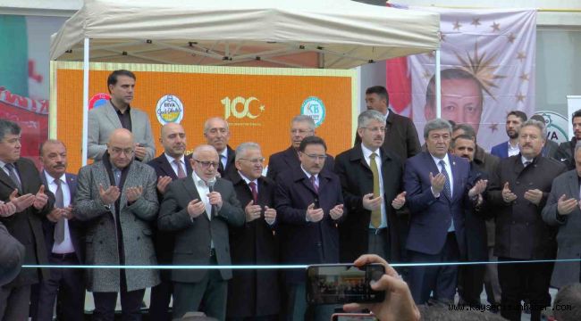 Vali Çiçek: "Spor, gençlerimizi zehirlemek isteyenlere inat elimizi taşın altına koymamız gereken bir alan"