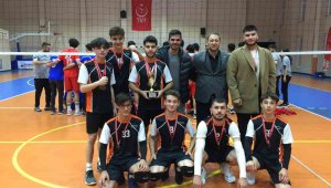Voleybol Genç Erkekler Kayseri Şampiyonu Elit Voleybol oldu