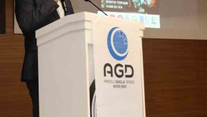 AGD, bayrak taşıyan öncüleri anacak