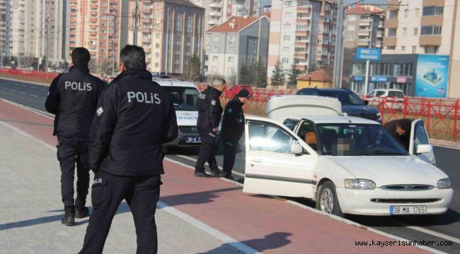 Aracın içinde ölü bulundu