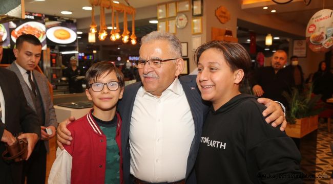Başkan Büykkılıç'tan AVM ziyareti