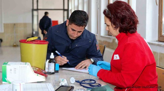 Jandarmadan kan bağışında farkındalık faaliyeti