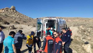 Kanyona düşerek yaralanan şahıs kurtarıldı