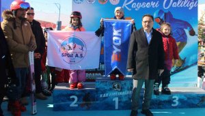 Kar Fırtınaları Valilik Kupası'nda şampiyonlar belli oldu