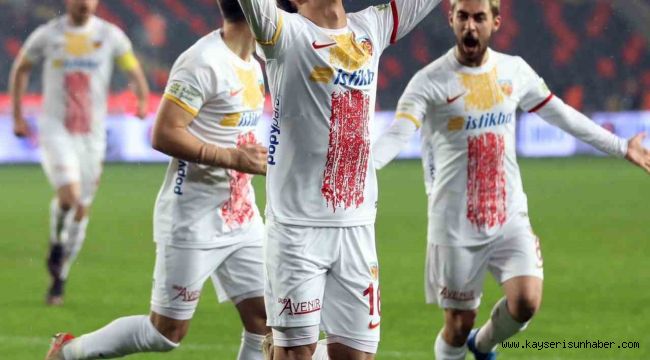 Mehmet Eray Özbek, bu sezon ligde ilk golünü kaydetti