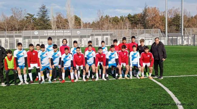 Talas 75. Yıl Mühibe Germirli OrtaokuluTürkiye Şampiyonası'na hazırlanıyor