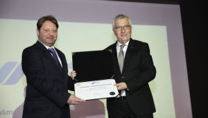 Yükseköğretim Kalite Kurulu'ndan AGÜ'ye 'Kurumsal Akreditasyon'