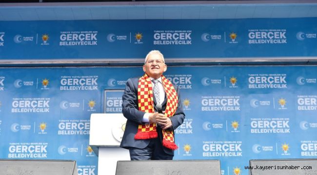 Başkan Büyükılıç'tan Büyük Kayseri Mitingi'nde 